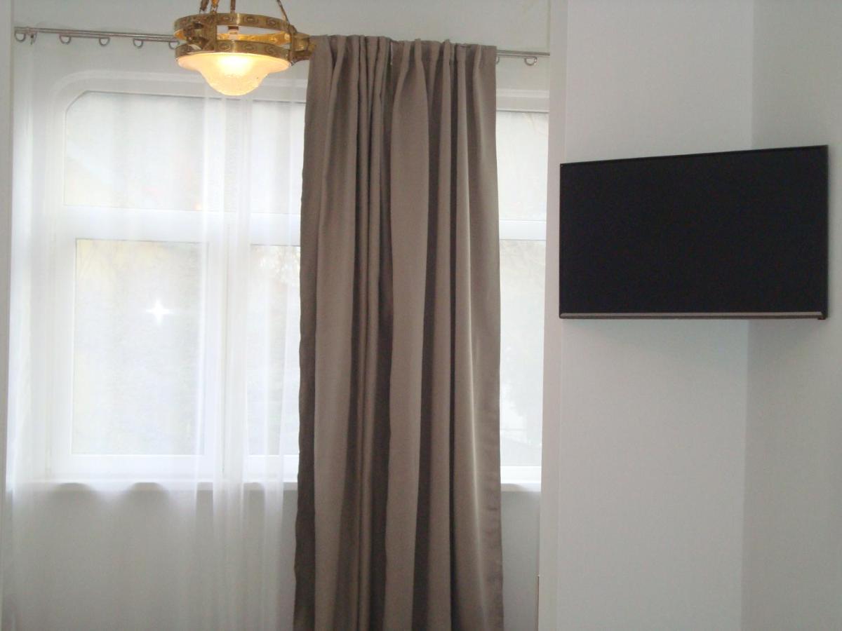 Hotel Casa Cu Flori à Buşteni Extérieur photo