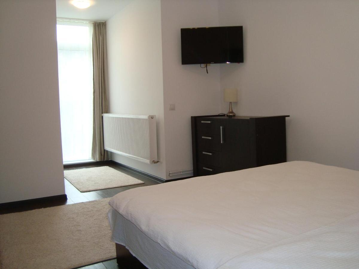 Hotel Casa Cu Flori à Buşteni Extérieur photo